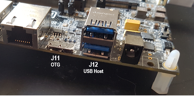 USB connector son COM carrier board V2